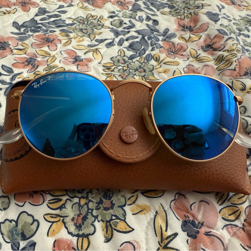 Ray-Ban Round Gold Frame Sunglasses with Blue Polarized Lenses